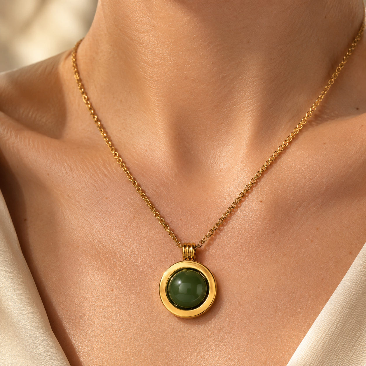 Jadeglanz Kette